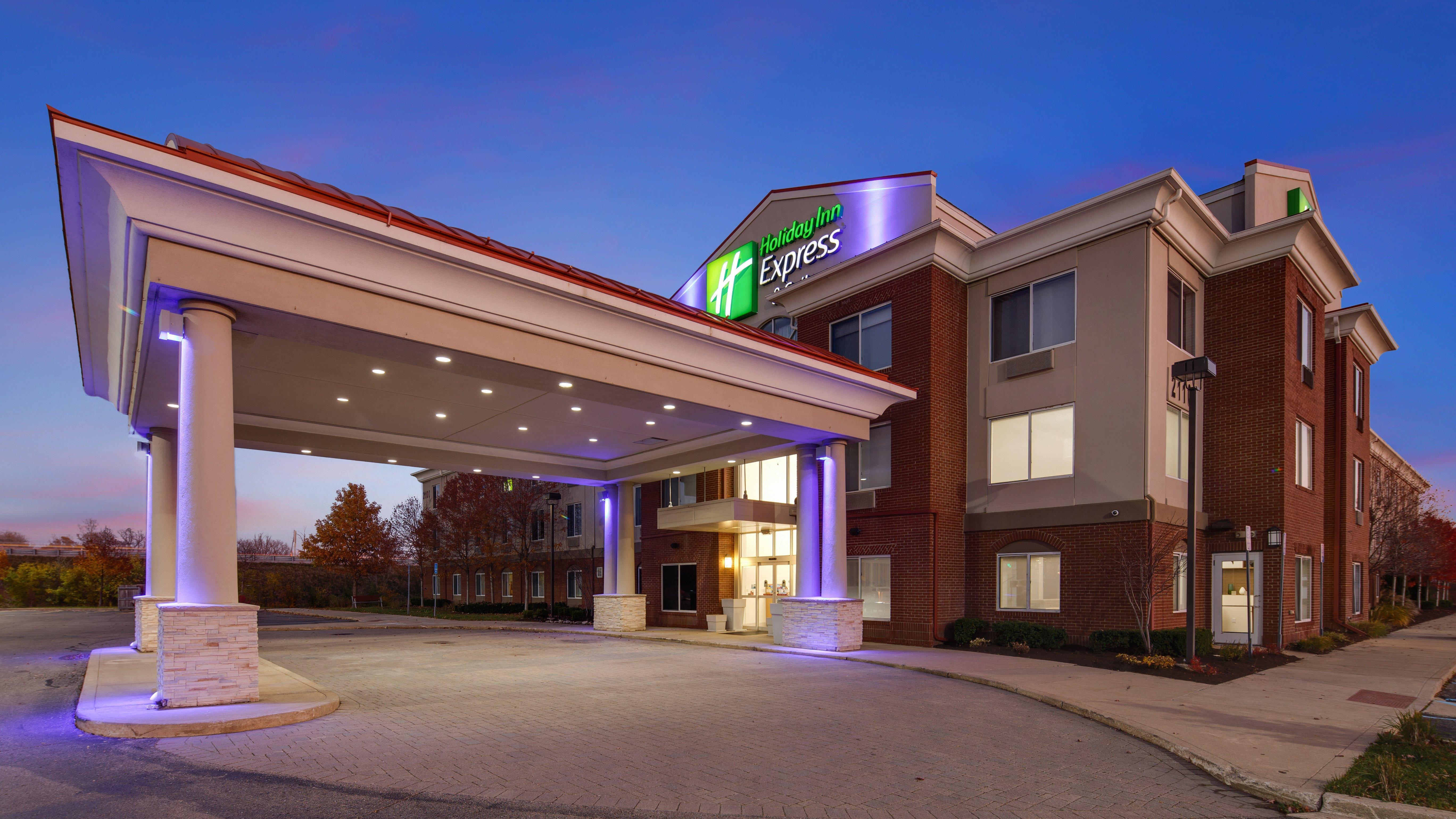 Holiday Inn Express & Suites Detroit - Farmington Hills By Ihg Northville Eksteriør billede