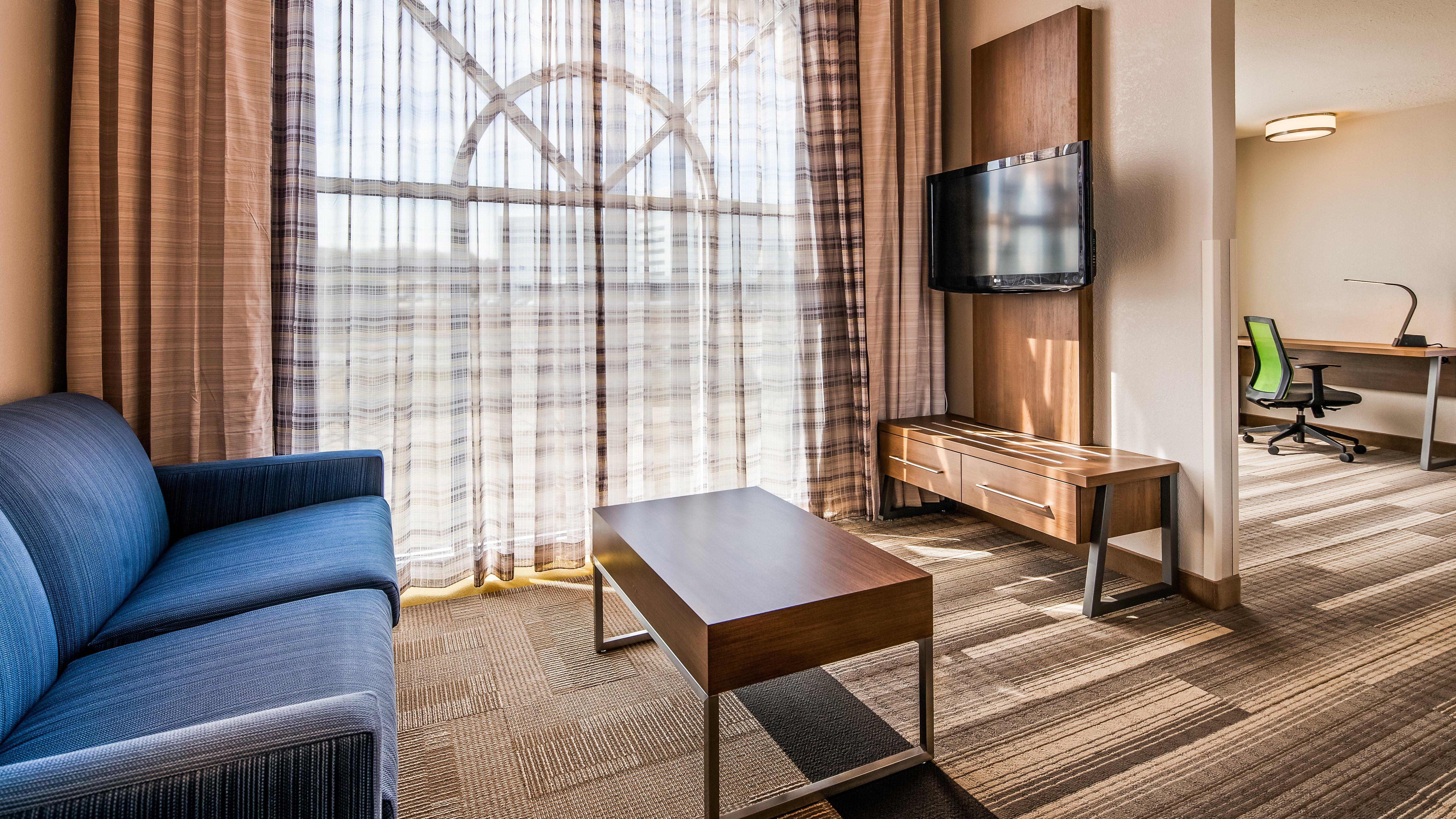 Holiday Inn Express & Suites Detroit - Farmington Hills By Ihg Northville Eksteriør billede