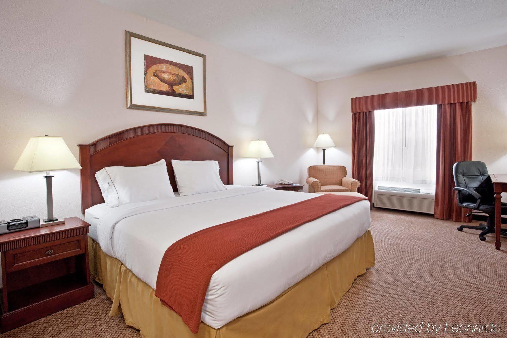 Holiday Inn Express & Suites Detroit - Farmington Hills By Ihg Northville Eksteriør billede